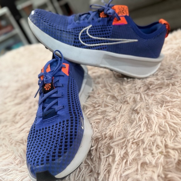 Nike Other - Nike Men's Interact FlyKnit Running Shoes.   (Size 10.5)